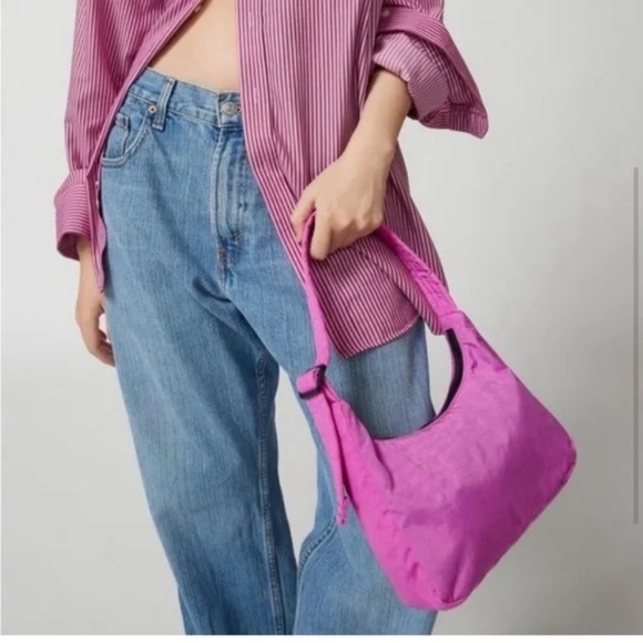 BAGGU Nylon Mini Shoulder Bag PINK - Picture 8 of 9